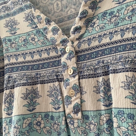 S- Australian Just Jeans Brand White and Blue Flowy Striped Design Blouse - Picture 5 of 6